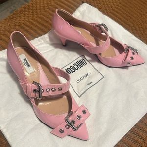 FLASH SALE!!!! MOSCHINO! Never been worn! PINK patent leather Kitten Heels!